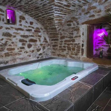 La Reine D'orel - Jacuzzi Prive Апартаменты Безансон